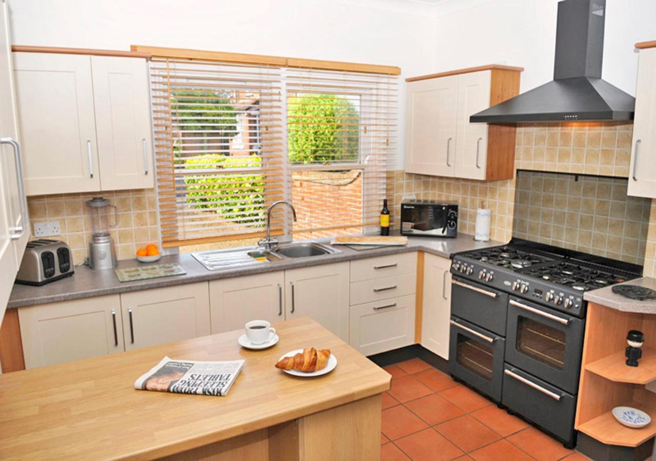 The Dairy House Villa Gosport Exterior photo